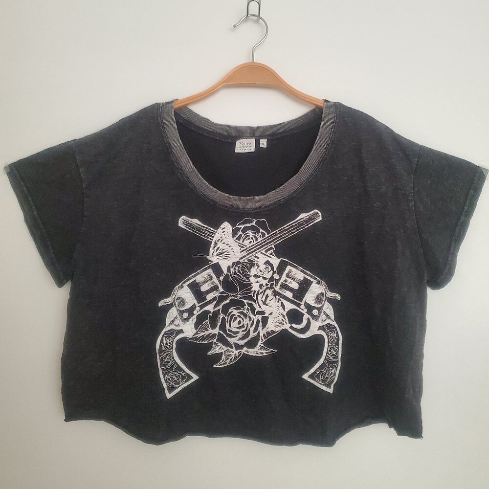 Guns and roses Tshirt - Somedayslovin